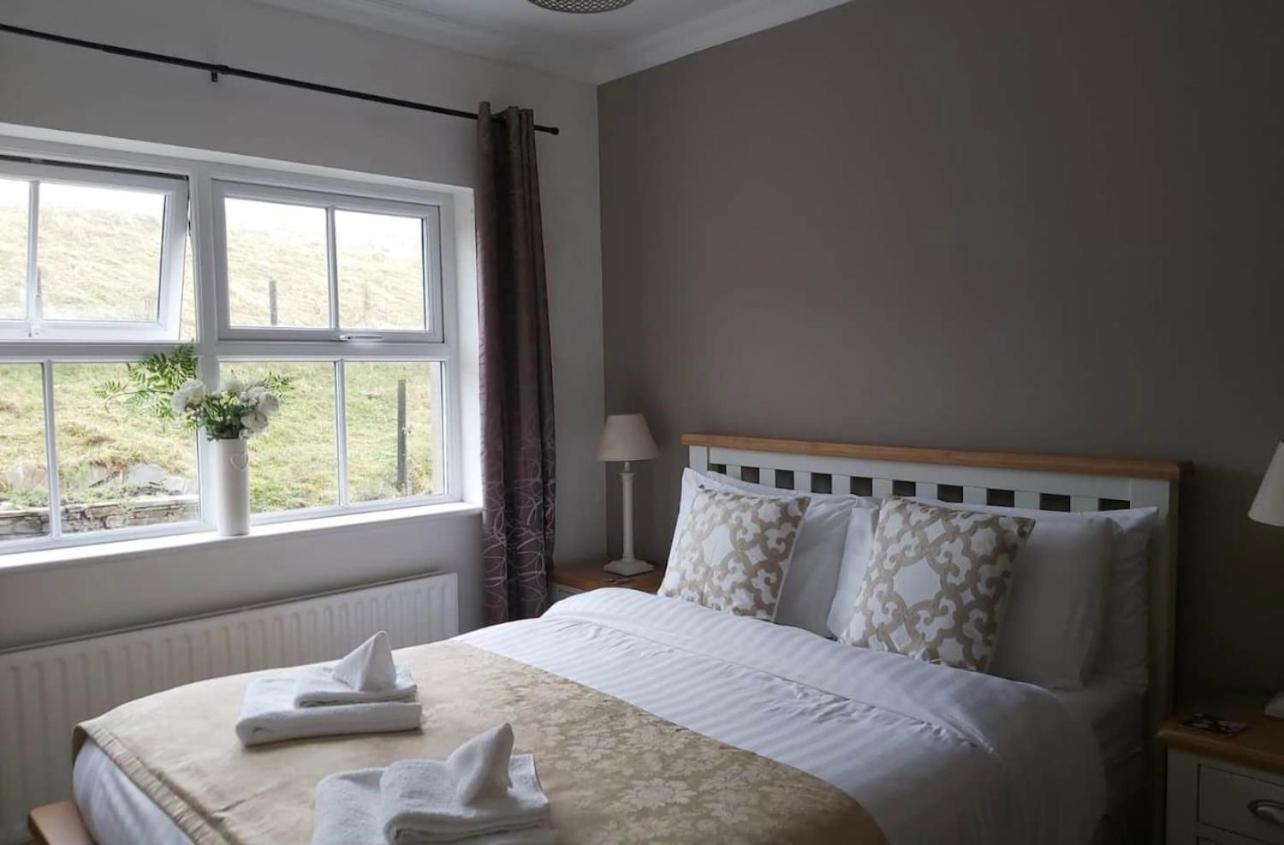 Shanakeever Farm - 2 Bedroom Apartment Clifden Buitenkant foto